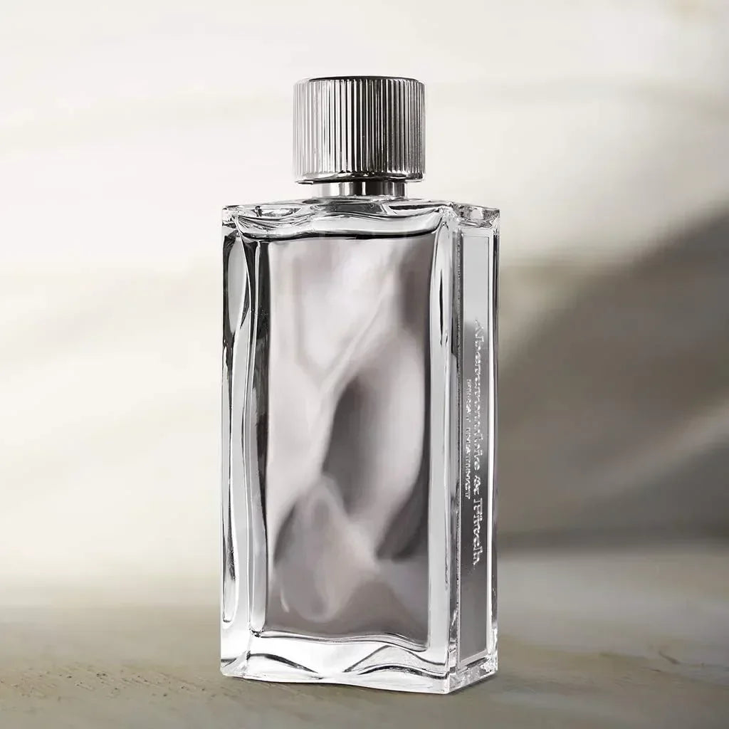 Maison Margiela Replica Jazz Club Eau de Toilette fragrance bottle with silver cap