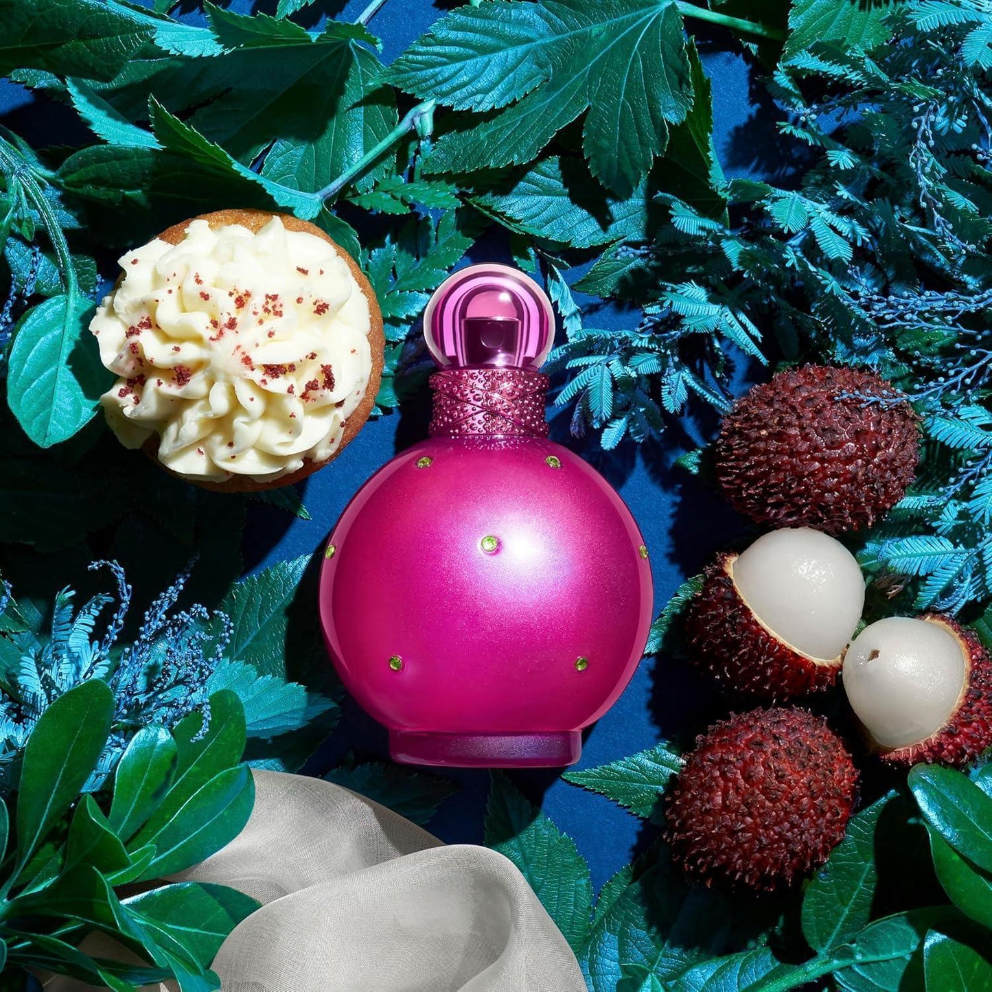 Britney Spears Fantasy Eau de Parfum 100ml fragrance bottle with lychee and cupcake