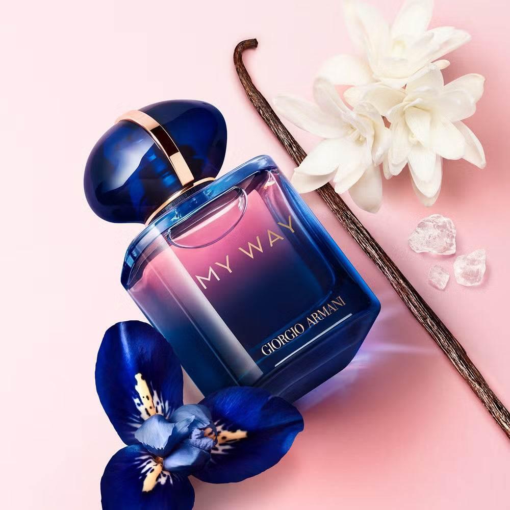 images-2-881c4159-9856-45c5-aec8-2c0f3c74624d-avif_3 - Perfumoi
