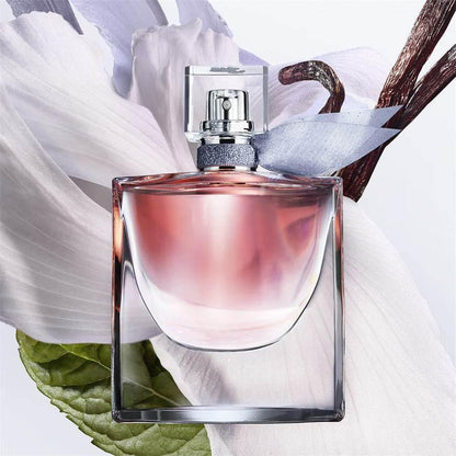 Lancôme La Vie Est Belle Eau de Parfum 50ml fragrance bottle with vanilla pod and white flower